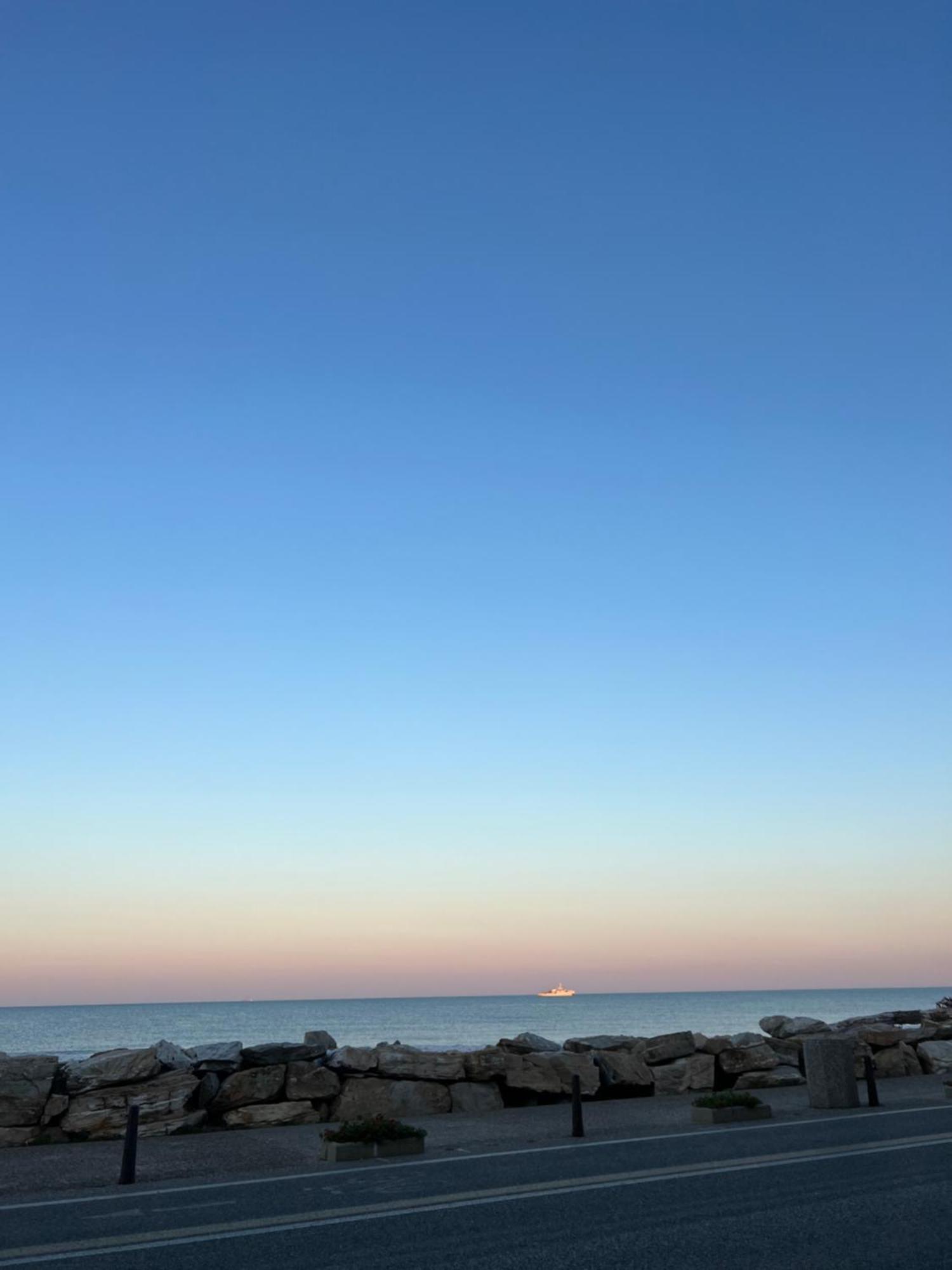 Il Faro Beach House Marina Di Pisa Buitenkant foto